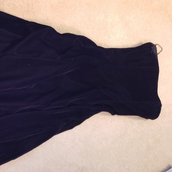 Vintage Velvet Scott Mclintock gown 10 - Picture 4 of 6